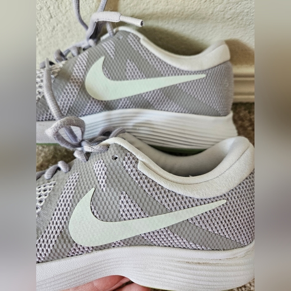 Nike revolution 4 9 - Picture 6 of 10